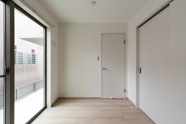 【洋室】 | 南軽井沢テラスハウス