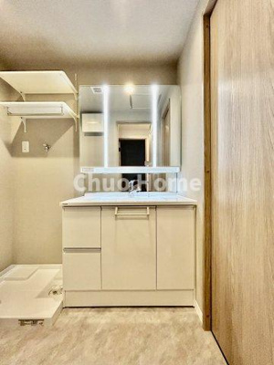 【駐車場】 | イーストコア曳舟一番館 | 【敷地内駐車場】最新の空き状況や費用などの詳細は担当スタッフまでお問い合わせください。