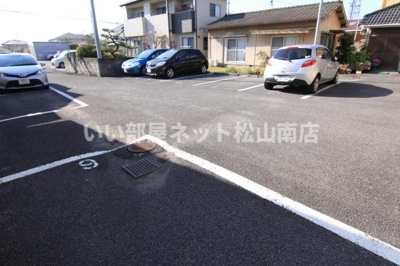 【駐車場】 | メゾンｅｉＢ