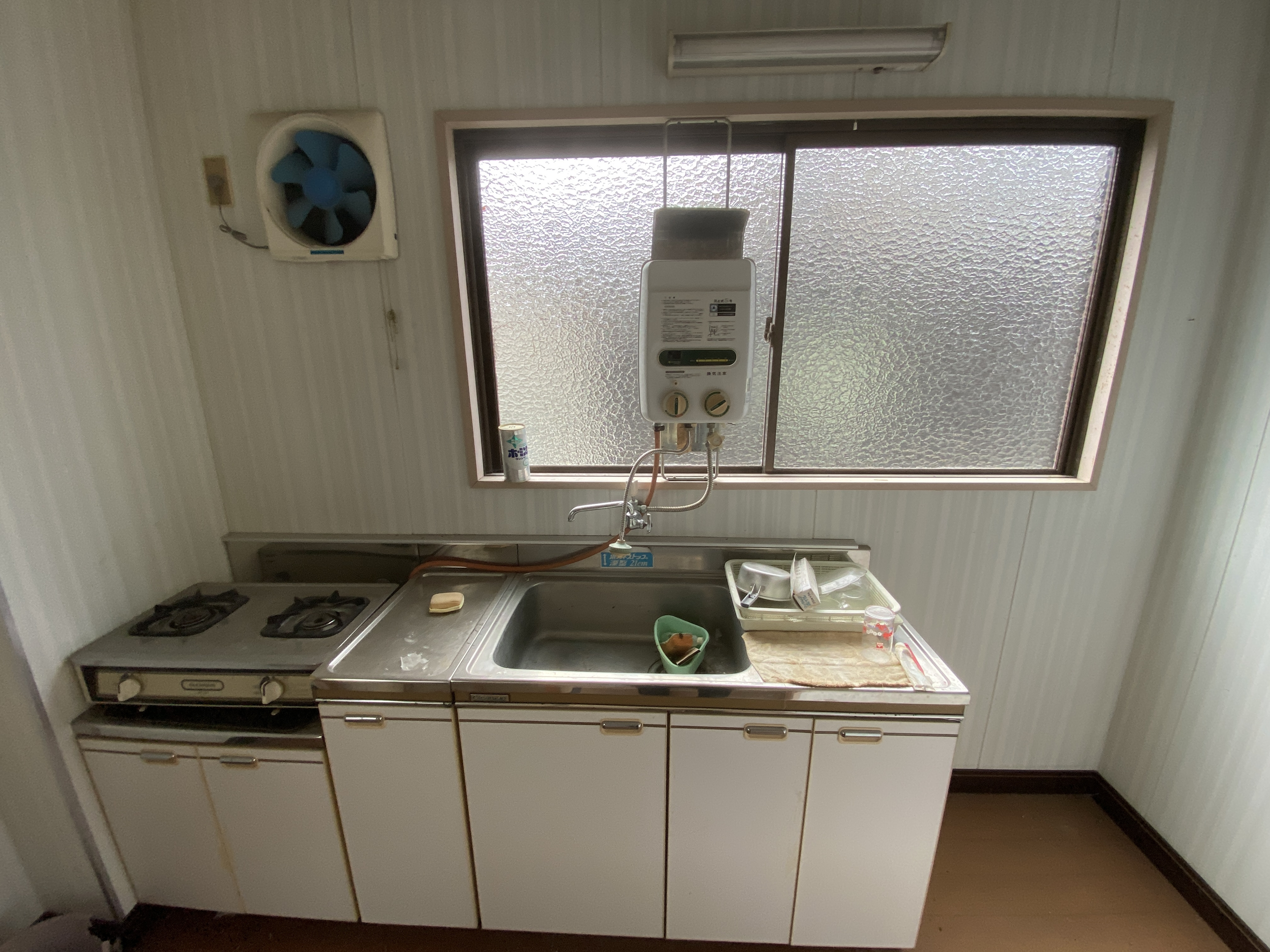 丹波市氷上町成松の店付住宅
