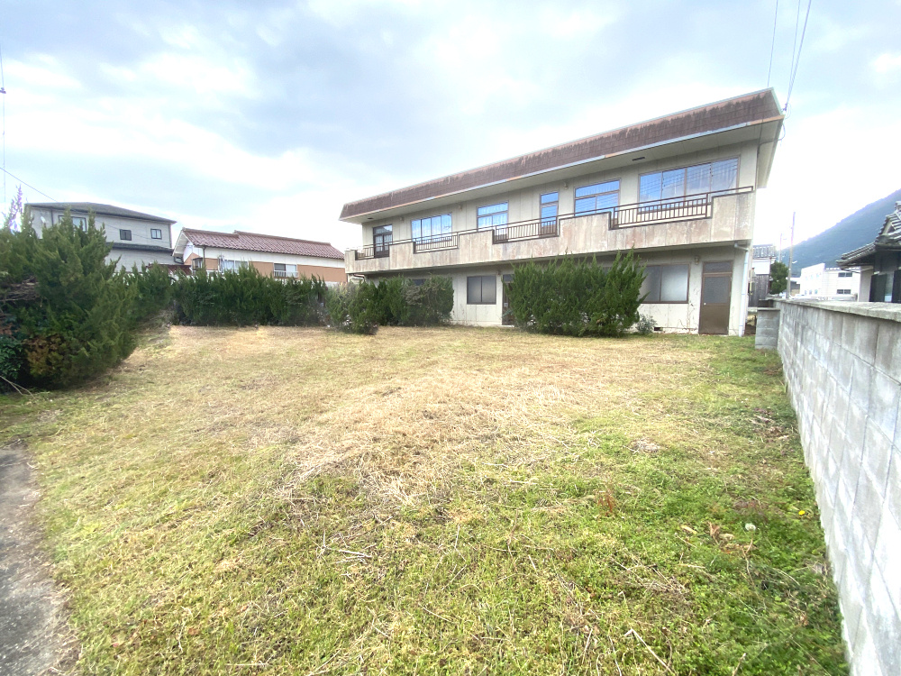 丹波市氷上町成松の店付住宅の外観
