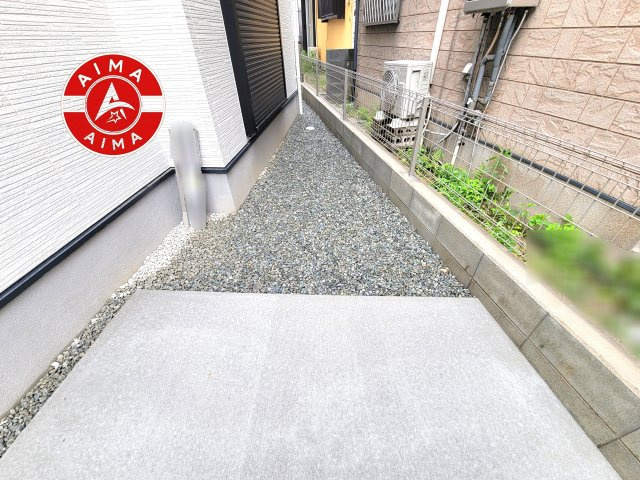 福岡市西区小戸1丁目第4-4棟（4号棟）の外観|お庭で自由な時間を過ごせます。