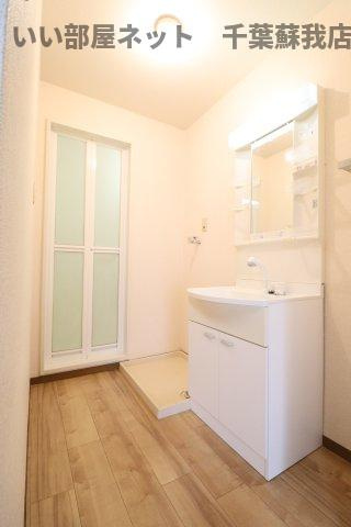 パークメゾンAの洗面所|広い洗面スペース