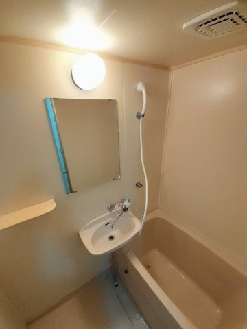 シティハイツ宮脇の浴室