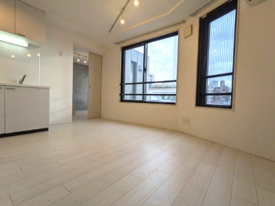 【居間・リビング】 | ラニ池袋 | ゆったり過ごせる居間です