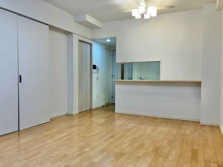 ユトリシア弐番街の居間・リビング