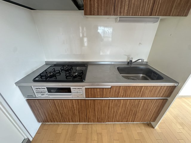 メロディハイム東帝塚山のキッチン