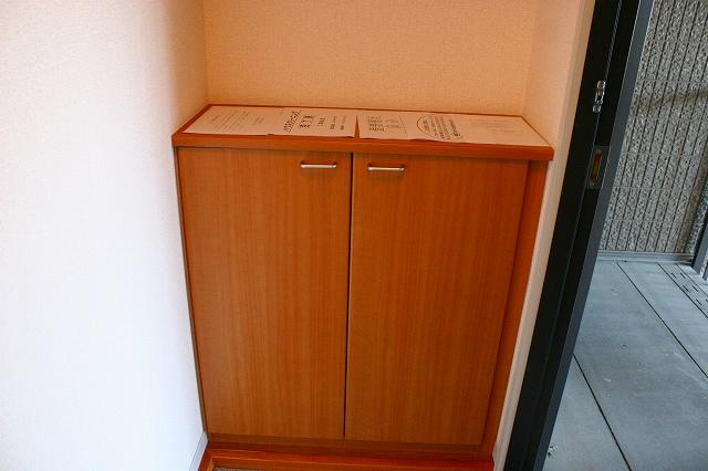 パークサイド精華台Ａ．Ｂ．Ｃ．Ｄの収納|下駄箱です