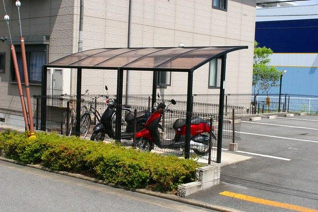 パークサイド精華台Ａ．Ｂ．Ｃ．Ｄのその他共用部分|駐輪場です