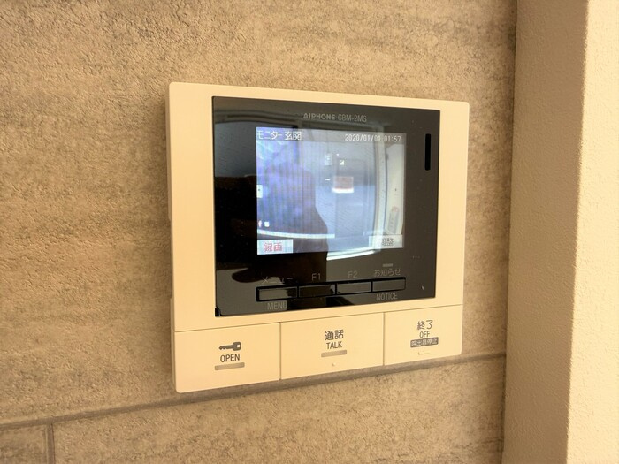 セレスティア長良　ウエストのセキュリティ|モニター付きインターホンです