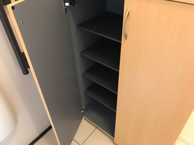 稲城市平尾１丁目のアパートの収納