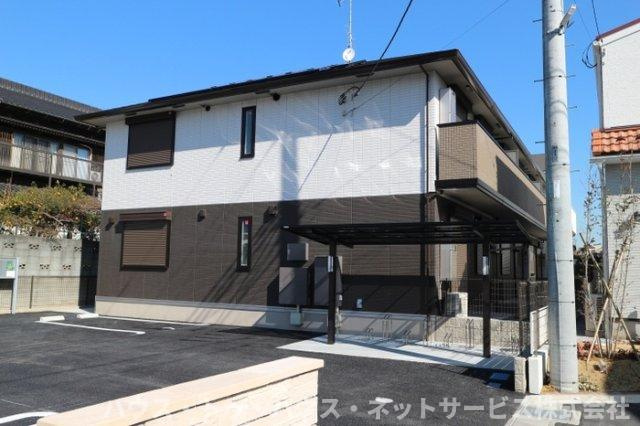 ラシーヌBの外観