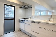 ハイネス今福東公園一番館　6階のキッチン