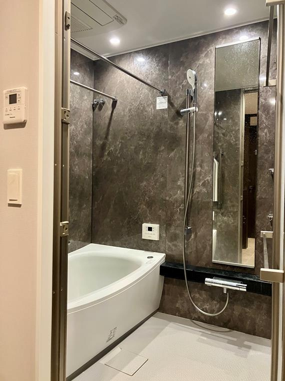 プラウド浦和の浴室