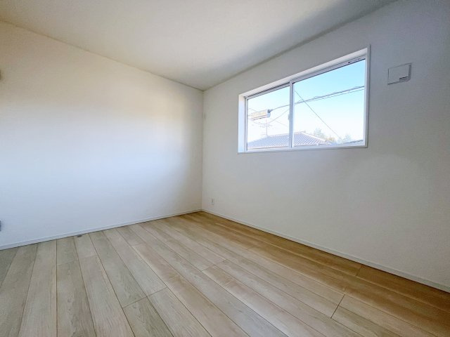 新築戸建・新築建売　那須塩原市下厚崎第2　共英小・厚崎中の洋室|白を基調とした内装は空間を広く見せナチュラルで洗練された印象を与えます♪