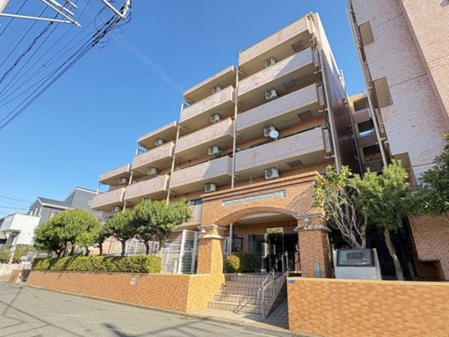 【外観】 | 〇●ライオンズマンション藤沢湘南台第2●〇 | ワンちゃん・猫ちゃんと一緒に暮らせるマンション！徒歩10分圏内にスーパー、ドラッグストア、コンビニ、公園などがあり暮らしやすい住環境です！