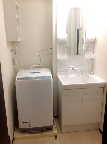 クレイノコヅチⅦの内装|独立洗面台付