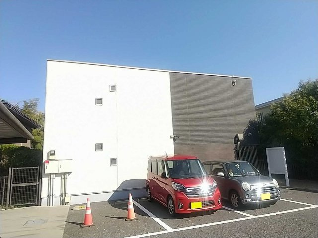 クレイノアーカスの外観