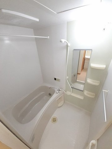 Ｍｉｌｋｙ　Ｗａｙ　　　刈谷市近郊の賃貸はクラスホーム刈谷店の浴室|ゆったり過ごせるお風呂です