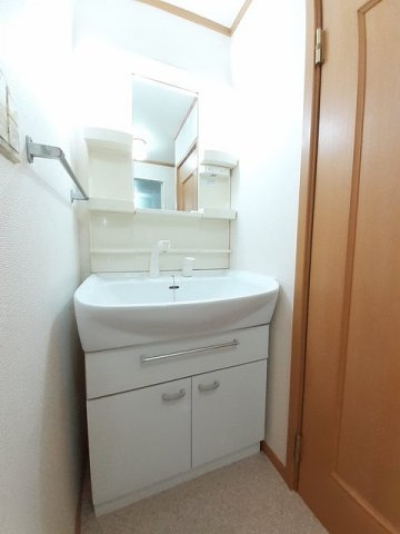 Ｍｉｌｋｙ　Ｗａｙ　　　刈谷市近郊の賃貸はクラスホーム刈谷店の洗面所|忙しい朝には欠かせない洗面所です