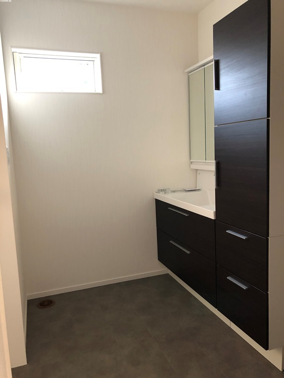 うれし野戸建の洗面所