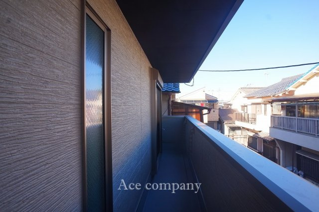 【バルコニー】 | 八尾市竹渕1丁目 | バルコニーは2階と3階にあります♪同形状♪2階は水栓付きです☆