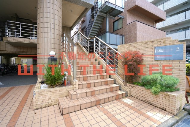 ダイナコート久留米レジックスのエントランス|清潔なエントランスです