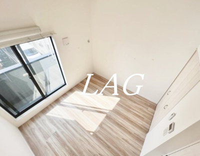 【居間・リビング】 | 一刻館 | 洋室のお部屋です。