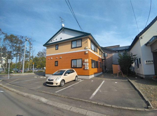 レジデンスセルシオの駐車場