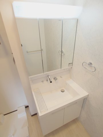 D-room中野の洗面所