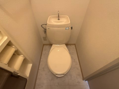 フローラル白浜Ｂ棟のトイレ