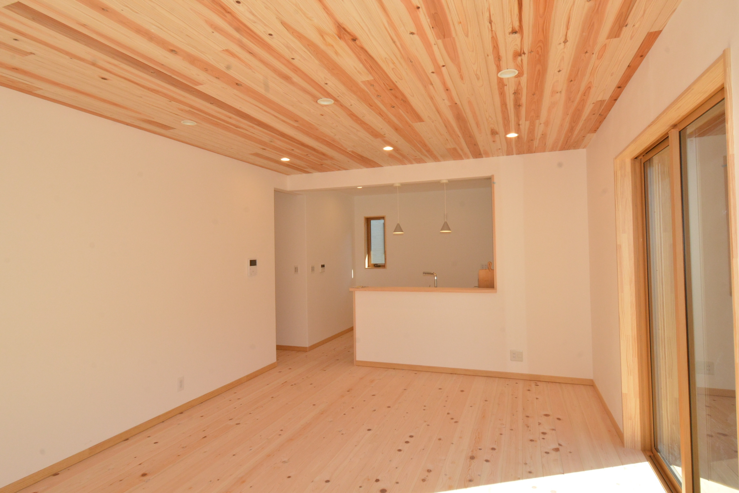 丹波市氷上町石生の中古一戸建の居間・リビング