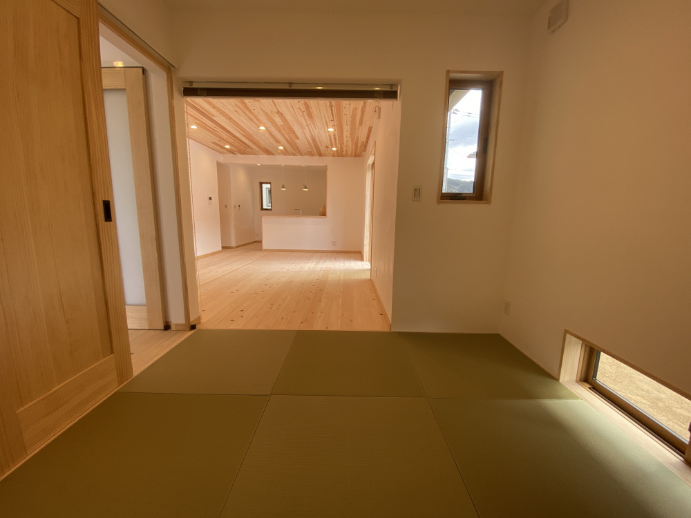 丹波市氷上町石生の中古一戸建の和室|4.5帖