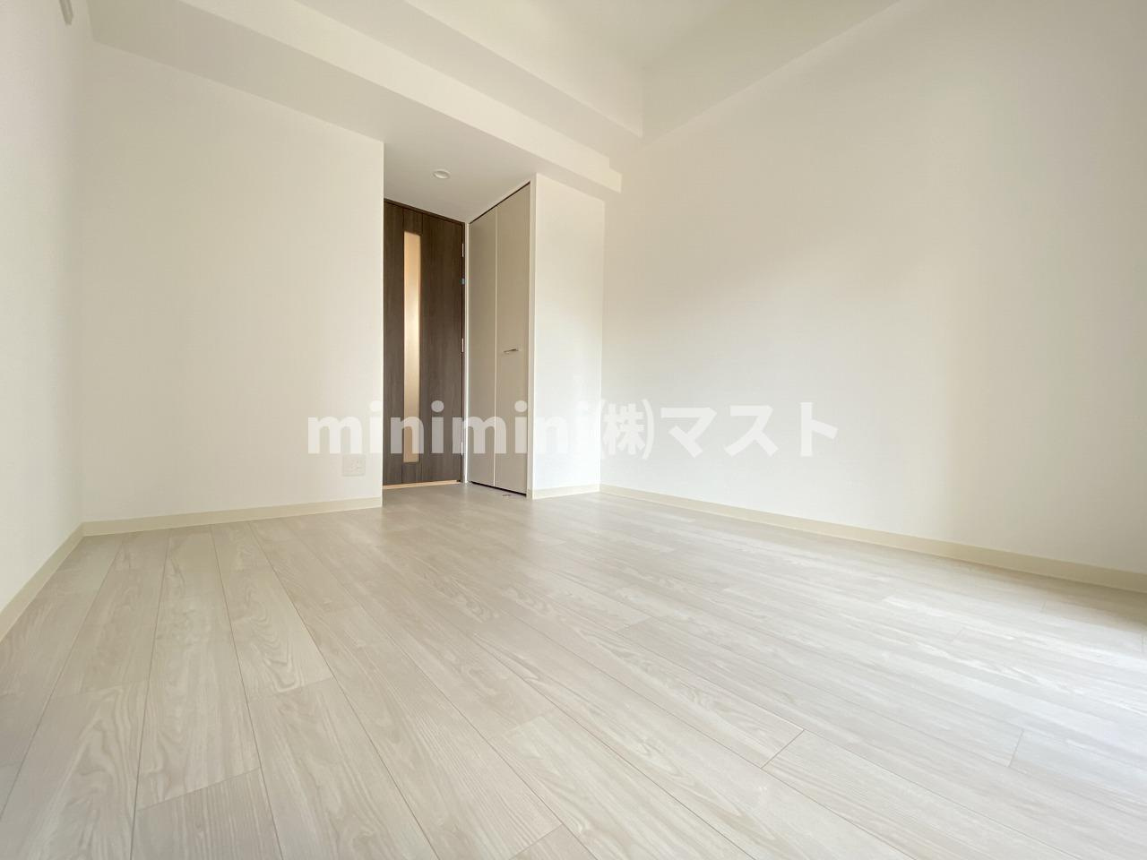 エステムコート難波VIIビヨンドの居間・リビング