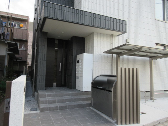 メゾン　ｇｌｏｉｒｅのエントランス|無料Wi-Fi導入済　築浅2022.1完成