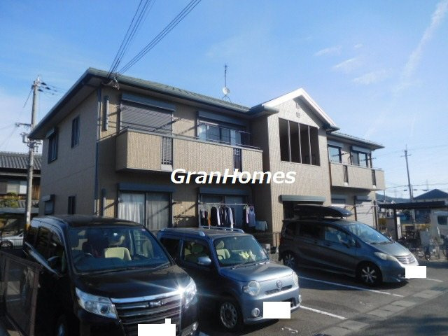 グランシード中島の外観