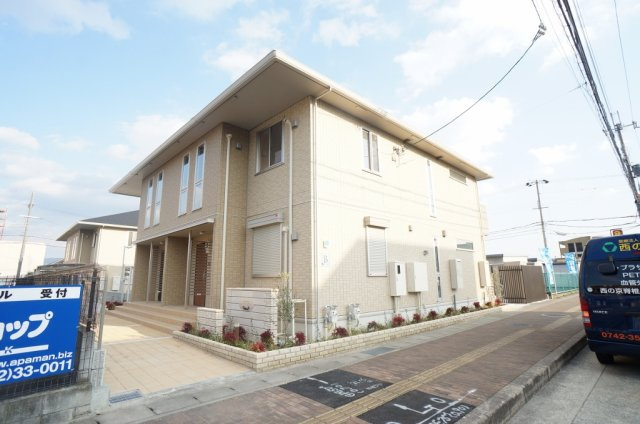 カーサ　ひまわり　Ｂ棟