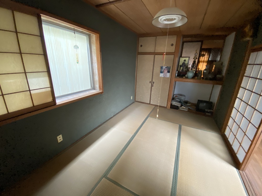 丹波市氷上町成松の店付住宅
