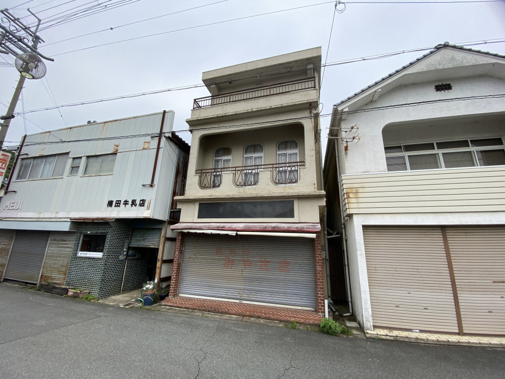 丹波市氷上町成松の店付住宅