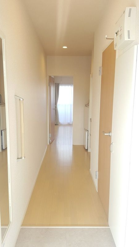 クレイノコモドラウムの玄関