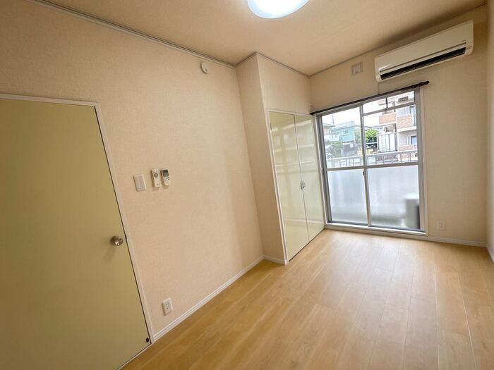 ノーブル高橋の洋室