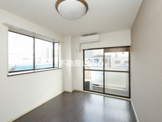 リアライズ平野西の居間・リビング