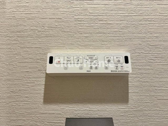 クレストコート金町の内装|【ウォシュレット】清潔に使いたいお手洗いには最適な設備です。もちろんウォームレットも標準装備です。