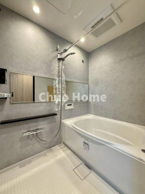 【駐車場】 | クレストコート金町 | 【敷地内駐車場】最新の空き状況や費用などの詳細は担当スタッフまでお問い合わせください。