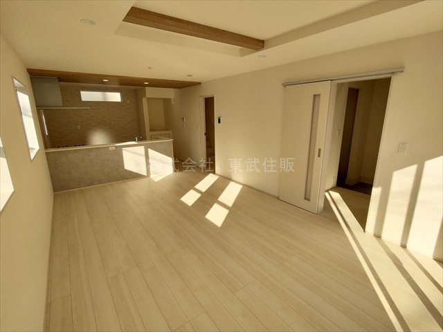 【居間・リビング】の画像