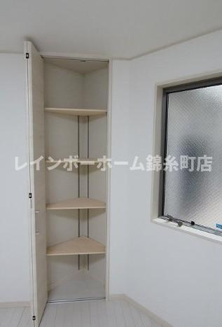 ホームズ千住の収納