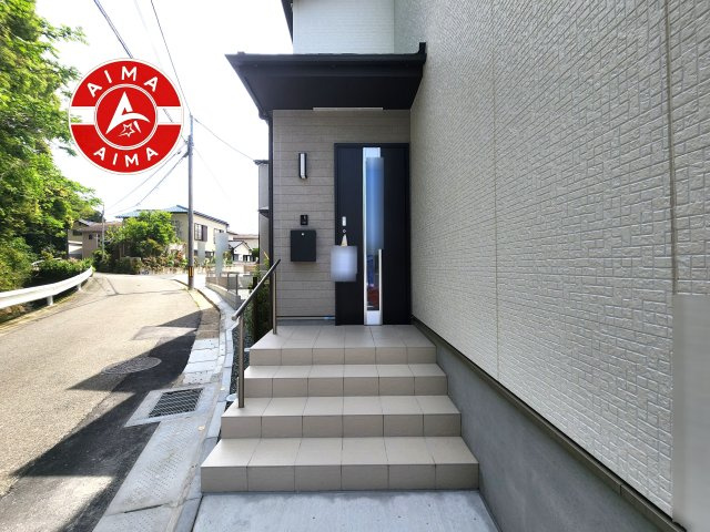 福岡市西区今宿東3丁目第1-3棟（A号棟）の玄関|おでかけの時も帰った時も、「我が家」を最初に感じでもらえる素敵な空間に。
