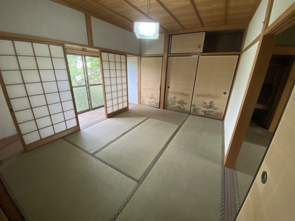 丹波市氷上町上成松の中古一戸建の和室|6帖