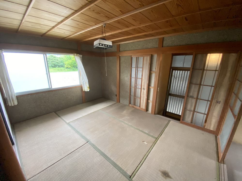 丹波市氷上町上成松の中古一戸建の和室|離れ6帖