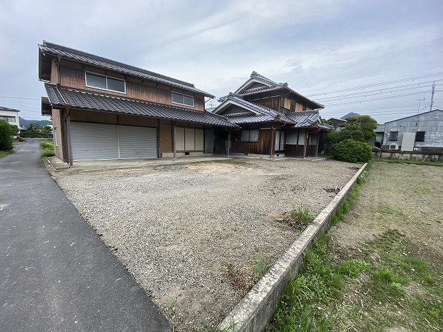丹波市氷上町上成松の中古一戸建の外観